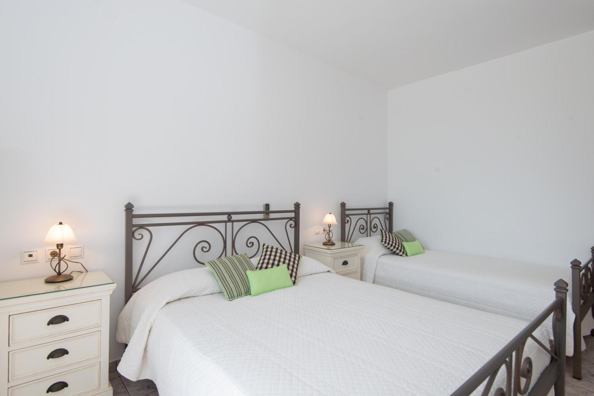 Hotel Efrosini Platis Gialos  Zewnętrze zdjęcie